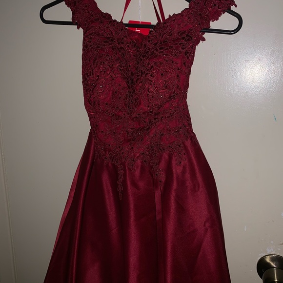 homecoming dress - Picture 1 of 2